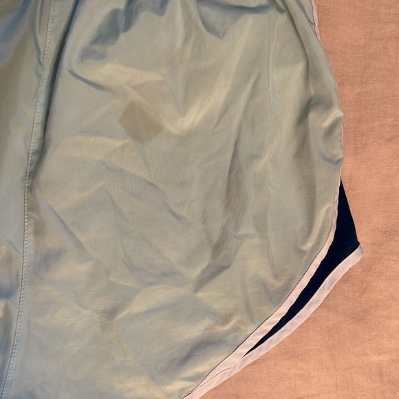 Nike Running Shorts - Picture 3 of 5